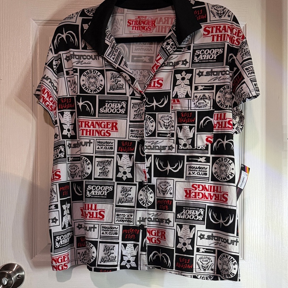 Netflix Stranger Things Logo Print Shirt and Skirt Set in Black, White & Red - Picture 3 of 6